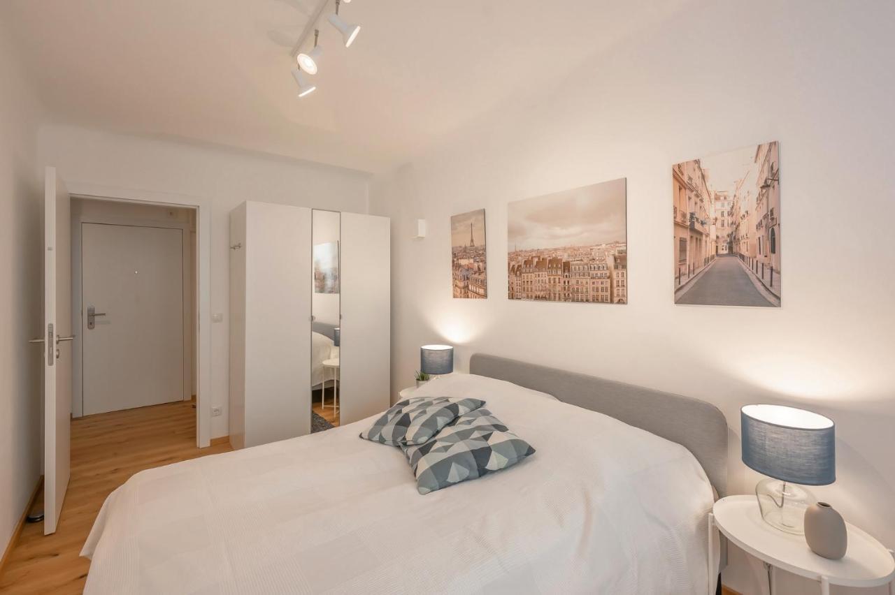 Modern City Center Apartment Vienna Exterior photo
